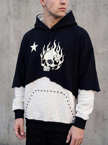 Sweat à capuche surdimensionné pour homme, imprimé graphique flamme et crâne, patchwork color block, clouté, style streetwear - Product Image 3
