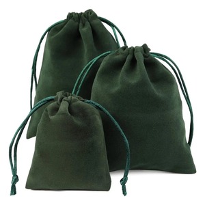 Sac cadeau en velours personnalisé, pochette à cordon réutilisable pour les cadeaux de mariage, les marques de luxe et les cadeaux promotionnels - Product Image 4