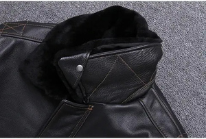 Chaqueta de Cuero Premium para Hombre, Diseño Estilizado de Motocicleta, Prenda Exterior Cálida y Duradera para Otoño e Invierno - Product Image 3