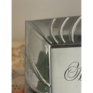 Cadre photo en métal fait main, design personnalisé, cadre de table décoratif avec taille et forme sur mesure, couleur argent, porte-photo - Product Image 1