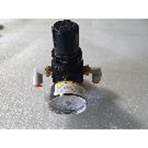 Pièces d'équipement semi-conducteur d'occasion Wilkerson R08-02-F000, état actuel - Product Image 2