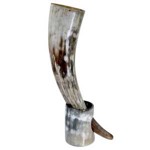 Cuerno Vikingo Grande Pulido Hecho a Mano, Estilo Animal, Auténtico y Seguro para Alimentos, Sin Fugas, de la India, por Arif Handicrafts. - Product Image 4