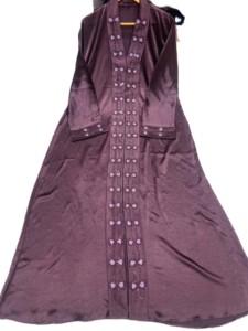 Elegante Abaya Morada de Satén con Diamantes y Bordados a Mano, Vestido Largo de Manga Larga para Mujer, Estilo de Oriente Medio, Uso Diario - Product Image 2