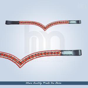 Élégante muserolle en cuir premium et cristal en forme de V avec strass taillés carrés, confortable, pour bride de dressage (OEM) - Product Image 4