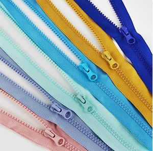 Manufacturers Direct Price Custom <b>Zipper</b> Open End Plastic Resin <b>Zipper</b> for Clothing Home Textile - Product Image 1