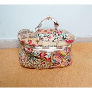 New Arrival Wholesale Handcrafted floral printed Pure 100% Cotton Vanity Set Traveling Makeup Bag Cosmetic Organizer - Product Image 2