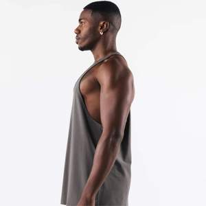 Débardeur stringer personnalisé pour homme – Séchage rapide, sans manches, idéal pour la gym, le fitness et la musculation - Product Image 3