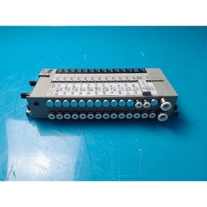 Válvula Solenoide Principal CKD N3S010 + N4S030, Conjunto de Válvulas Solenoides Neumáticas Usadas Como Piezas de Repuesto para Equipos Legacy Semiconductor - Product Image 3