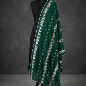 Châle en mousseline AHE pour femme musulmane africaine, élégant, tendance, traditionnel, fait main, durable, léger, long, à motif uni - Product Image 4