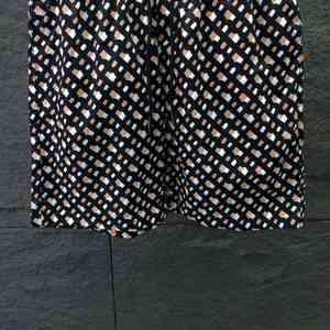 Nouveaux shorts tendance pour hommes en maille à carreaux, décontractés, amples, imprimés à rayures, respirants, pour la plage et la natation, en promotion - Product Image 6