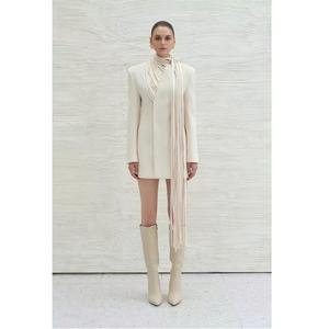 เสื้อเบลเซอร์ลำลองผู้หญิงขายส่ง รุ่น DEBS FRINGED BLAZER ผ้าโพลีเอสเตอร์ 73% เรยอน 17% สแปนเด็กซ์ 10% ปักมือ - Product Image 4