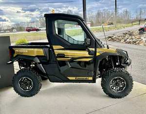 Vehículo Utilitario Ridge Limited HVAC UTV de 4 Tiempos con Transmisión Manual Conmutable 2WD/4WD - Product Image 2