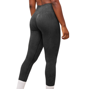 Leggings de yoga sans couture à taille haute pour femmes, imprimé camouflage noir, pantalon de compression pour la salle de sport, l'entraînement et la tenue de fitness - Product Image 2