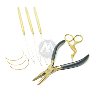 Kit d'outils professionnels pour extensions capillaires noir et or – Pinces, ciseaux et aiguilles de tirage – Vente en gros - Product Image 4