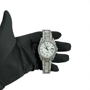 Montre-bracelet à quartz de luxe pour homme en acier inoxydable, entièrement sertie de diamants, avec cadran à chiffres romains, résistante à l'eau - Product Image 1