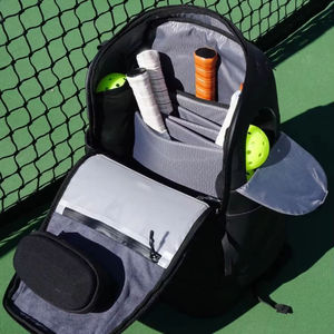 Sac à dos de sport imperméable grande capacité, sac d'entraînement noir mat durable avec deux poches latérales pour bouteilles, sacs pour raquettes - Product Image 5