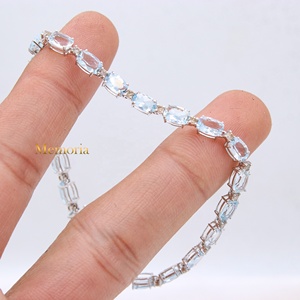 Pulsera de tenis de oro blanco macizo de 14K con aguamarina natural ovalada y diamantes engastados, joyería fina, Memoria Jewels, venta al por mayor - Product Image 2