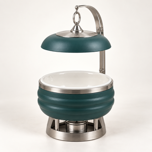 Plat de service rond élégant en cuivre noir, conçu pour la présentation professionnelle des aliments et le service de buffet. - Product Image 4