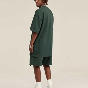 ชุดลำลองวินเทจไซส์ใหญ่สำหรับผู้ชาย เสื้อยืดแขนสั้นถักทรงหลวม กางเกงขาสั้นสีพื้นสำหรับฤดูร้อน รับผลิตแบบ ODM ปรับแต่งได้ - Product Image 4