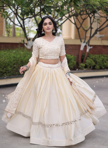 Lehenga Choli blanc en satin Designer Glory - Product Image 2