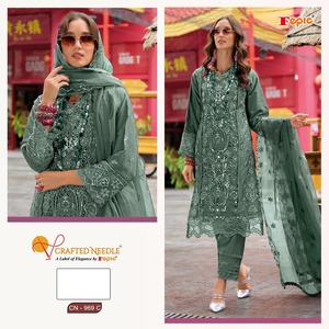 Luxueux ensemble 3 pièces Eid Shalwar Kameez élégant haut brodé en organza bas en viscose douce et Dupatta élégant pour les fêtes - Product Image 3
