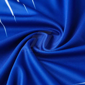 Conjunto de Uniforme de Fútbol Personalizado con Números, Nombres y Logotipos Impresos, Transpirable, Impresión por Transferencia de Calor, Hecho con Tela de Poliéster de Alta Calidad - Product Image 6