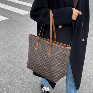 Women's Genuine Leather Tote Handbag Large Capacity Portable Designer Golden Bridge Luxury Brand Quilted Casual Chic Polyester - Product Image 2