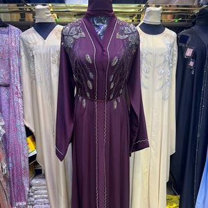Oferta Especial: Abaya Floral Modesta de Dubái con Cuentas y Lentejuelas, Manga Larga, Tradicional Musulmana, Hecha a Mano, Transpirable, para Mujer, con Cuello en V - Product Image 1