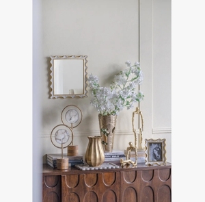 Vase à fleurs en métal doré - Vase décoratif festonné et cannelé pour la décoration moderne de la maison, centre de table, étagère de salon - Product Image 3