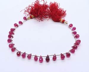 Perles de Corindon Rubis de Qualité AAA, Facettées en Forme de Goutte, Véritables Perles de Rubis Briolette, Perles de Gemmes en Forme de Goutte Premium, Perles de Rubis en Vrac de Qualité Supérieure - Product Image 3