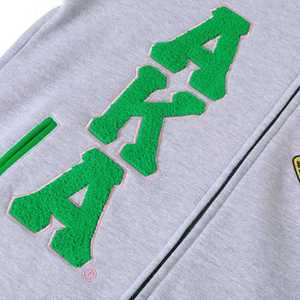 Chaqueta universitaria unisex AKA Heather Grey Fleece con bordado de chenilla verde con letras griegas, estilo universitario, de algodón premium con cremallera. - Product Image 4