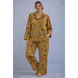 Ensemble de pyjama en coton imprimé à la main avec motifs floraux, élégant pour se détendre et dormir, pour femmes - Product Image 1