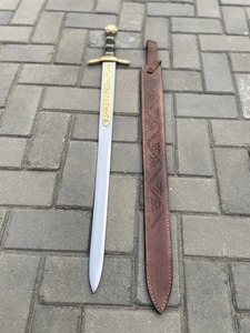 Couteau de chasse à lame en acier, bord droit, qualité industrielle, épaisseur 0,6 mm, manche noir avec accents dorés, personnalisable OEM - Product Image 3