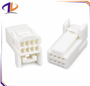 1376352-1 Boîtier de connecteur femelle non étanche à 8 broches pour faisceau de câbles électriques automobiles, 0,64 mm, en cuivre blanc, 12V 3A, Nylon - Product Image 1