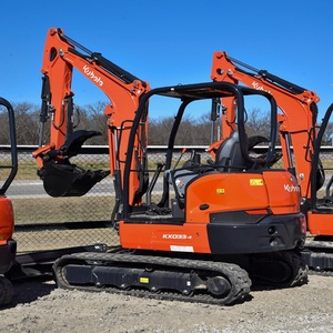 Mini-excavatrice Kubota KX033 4, 2 tonnes, 3,5 tonnes, petite pelle avec composants de pompe moteur essentiels, machine à performance fiable - Product Image 1
