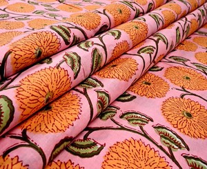 Tissus en coton non tissés à motifs floraux, poids moyen, écologiques, séchage rapide, pour quilting, couture, artisanat, textile de maison, pour filles, style Rajasthani - Product Image 2