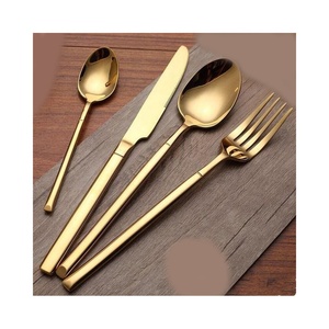 Ensemble de couverts en acier inoxydable plaqué or couteau cuillère et fourchette ensemble de couverts en acier inoxydable à long manche plat - Product Image 4