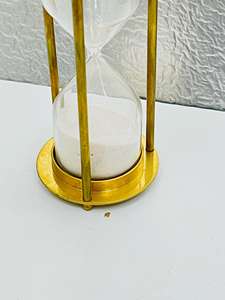 Sablier en laiton massif de 6 pouces, motif ange animal 3D |   Pièce de table décorative vintage en fonte pour la remise des diplômes - Product Image 5