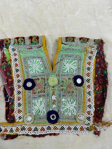 Lot de pièces vintage : patchs brodés traditionnels Banjara pour col de chemise, appliques à coudre pour artisanat - Product Image 5