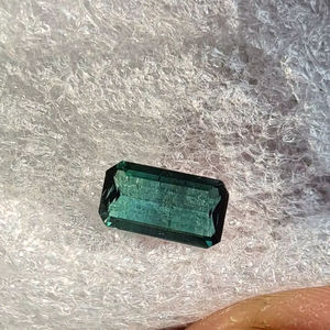 Tourmaline indicolite naturelle facettée, taille octogonale, pierre précieuse bleu-vert irisée pour la fabrication de bijoux - Product Image 1
