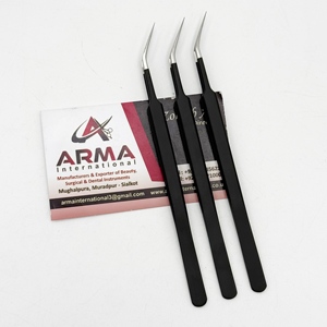 Matte Black Long Tip Isolation Sustainable Pointed Tip Eyelash Tweezer Hand Tested Strong Grip Lash Extension Tweezers with Logo - Product Image 4