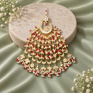 Jhumar nupcial estilo Kundan chapado en oro con cuentas rojas y perlas de imitación, joyería para el cabello pakistaní, suministro al por mayor de fábrica - Product Image 1