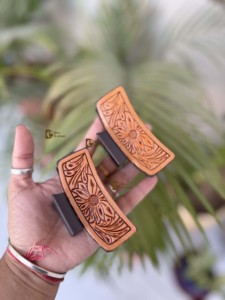 กิ๊บหนีบผมหนังแท้ทำมือ ลายดอกไม้ ดีไซน์วินเทจ สวยหรู สำหรับผู้หญิง - Product Image 1