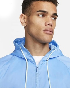 Conjunto Deportivo de Invierno para Hombre, Chaqueta Cortavientos con Capucha y Pantalones Jogger, Estampado Sólido, Logotipo Personalizado, Ropa Deportiva para Correr - Product Image 2