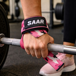 Correas de Levantamiento Profesionales SAAR INDUSTRIES, Color Rosa Camuflaje, Agarre de Silicona Antideslizante, Ajustables, Transpirables, Unisex - Product Image 6