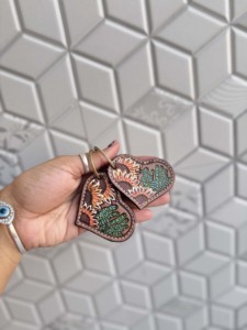 New Arrival Hand Tooled Leather Key Chain Sun Flower & Cactus Heart-Shaped Key Earrings Hot Sale Light Weight Key <b>Rings</b> - Product Image 4