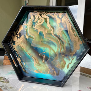 ถาดไม้พิมพ์ลายสำหรับกาแฟ ถาดไม้พิมพ์ลายสำหรับเครื่องดื่ม สำหรับตกแต่งร้านกาแฟและห้องพักผ่อน ขายส่งอุปกรณ์เสิร์ฟ - Product Image 1