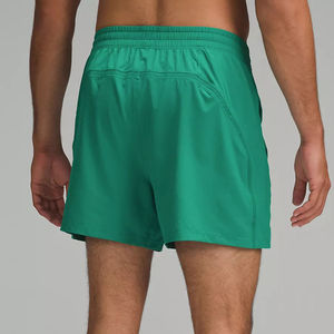 กางเกงกีฬาผู้ชายผ้าโพลีเอสเตอร์ 100% แบบสั่งทำพิเศษ เอวยางยืด มีเชือกผูกด้านนอก แห้งเร็ว ระบายอากาศได้ดี เป็นมิตรกับสิ่งแวดล้อม ปรับแต่งได้ - Product Image 3