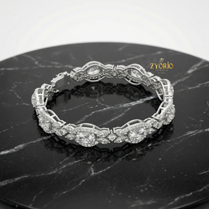 Pulsera de Cadena de Plata de Ley Chapada en Oro con Diamantes Cultivados en Laboratorio de Lujo, Diseño Clásico con Brillo Brillante - Product Image 5