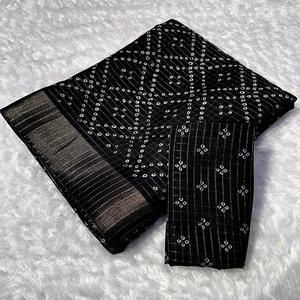 Sarees de Seda Suaves y Modernos Dola con Diseño Pen Kalamkari, Bordes Tejidos con Zari en Dos Tonos, Blusa para Fiesta - Product Image 1